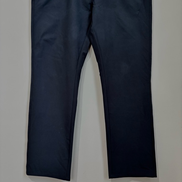 Greg Norman Men’s 40x32 Performance Stretch Classic Office Black Pant - Picture 4 of 14